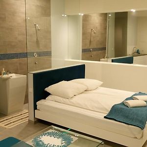Mirror Apartments